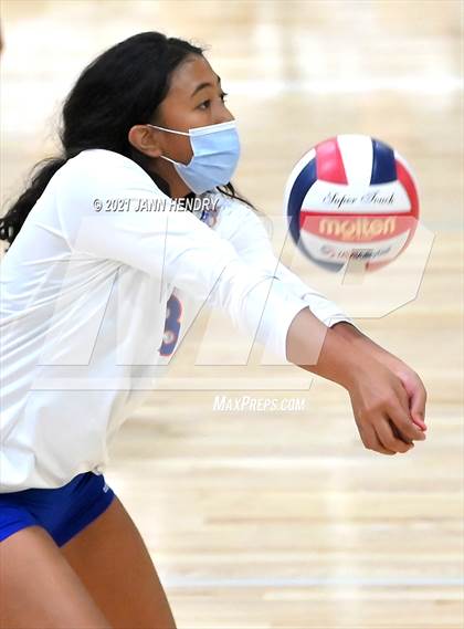 Thumbnail 3 in Foothill @ Bishop Gorman photogallery.