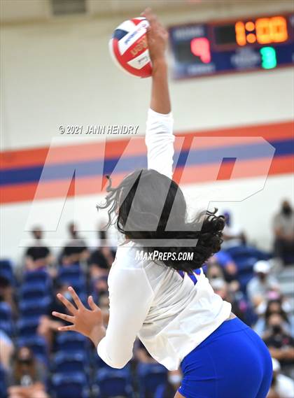 Thumbnail 3 in Foothill @ Bishop Gorman photogallery.