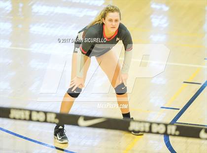 Thumbnail 2 in Walton vs. Mater Dei (Nike Tournament of Champions) photogallery.
