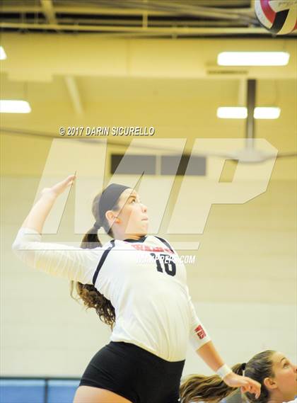 Thumbnail 3 in Walton vs. Mater Dei (Nike Tournament of Champions) photogallery.