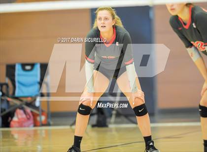 Thumbnail 2 in Walton vs. Mater Dei (Nike Tournament of Champions) photogallery.