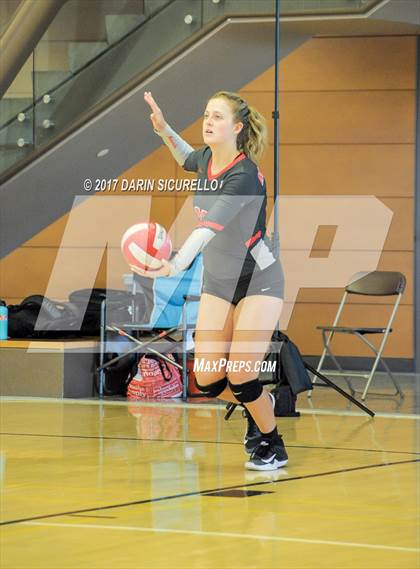 Thumbnail 1 in Walton vs. Mater Dei (Nike Tournament of Champions) photogallery.