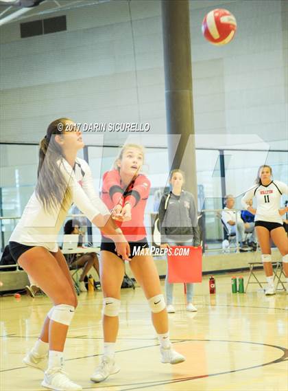 Thumbnail 1 in Walton vs. Mater Dei (Nike Tournament of Champions) photogallery.
