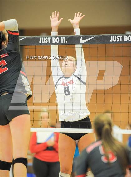 Thumbnail 2 in Walton vs. Mater Dei (Nike Tournament of Champions) photogallery.