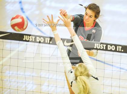 Thumbnail 2 in Walton vs. Mater Dei (Nike Tournament of Champions) photogallery.
