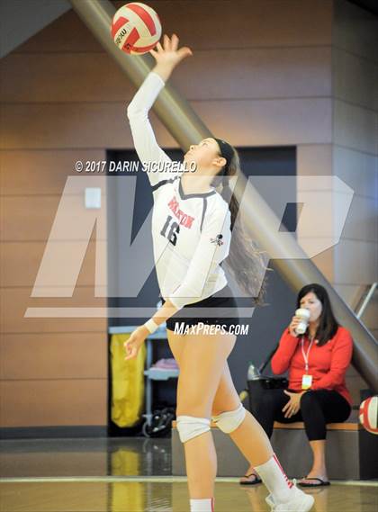 Thumbnail 1 in Walton vs. Mater Dei (Nike Tournament of Champions) photogallery.