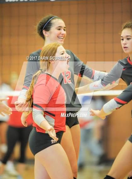 Thumbnail 1 in Walton vs. Mater Dei (Nike Tournament of Champions) photogallery.