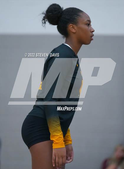 Thumbnail 1 in Gilbert Christian vs. Saguaro (Spiketown Invitational) photogallery.