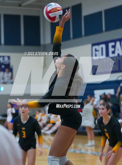 Thumbnail 2 in Gilbert Christian vs. Saguaro (Spiketown Invitational) photogallery.