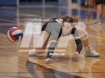 Thumbnail 2 in Grain Valley vs. Raymore-Peculiar (Grain Valley Invitational) photogallery.