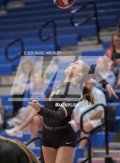 Thumbnail 3 in Grain Valley vs. Raymore-Peculiar (Grain Valley Invitational) photogallery.