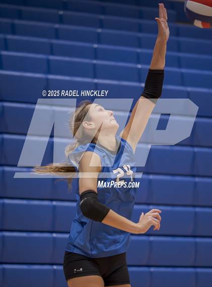 Thumbnail 1 in Grain Valley vs. Raymore-Peculiar (Grain Valley Invitational) photogallery.