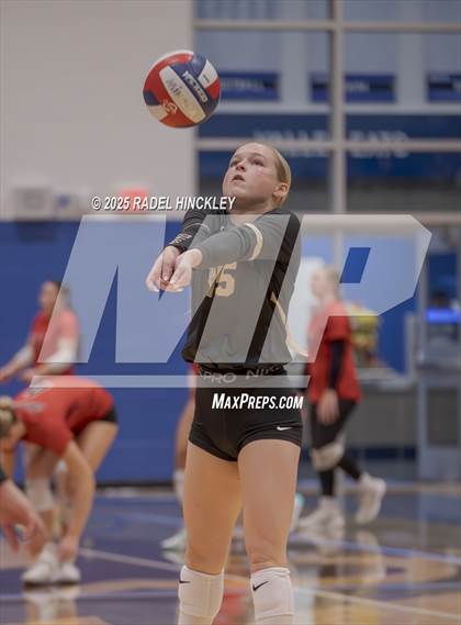 Thumbnail 3 in Grain Valley vs. Raymore-Peculiar (Grain Valley Invitational) photogallery.