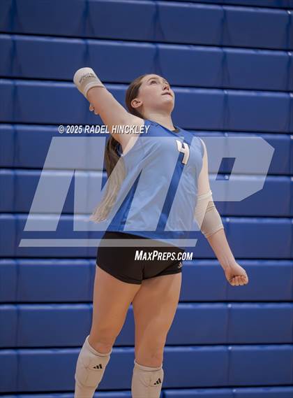 Thumbnail 3 in Grain Valley vs. Raymore-Peculiar (Grain Valley Invitational) photogallery.