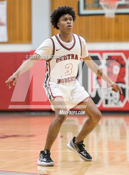 Thumbnail 2 in Central vs North (PXU Coyote Classic Tournament)  photogallery.