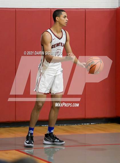 Thumbnail 1 in Central vs North (PXU Coyote Classic Tournament)  photogallery.
