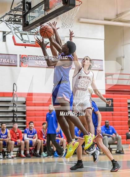 Thumbnail 2 in Central vs North (PXU Coyote Classic Tournament)  photogallery.