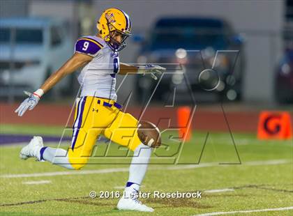 Thumbnail 2 in La Grange @ Navarro photogallery.