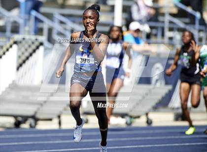 Thumbnail 3 in Bob Hayes Invitational (200m) photogallery.