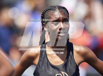 Thumbnail 3 in Bob Hayes Invitational (200m) photogallery.