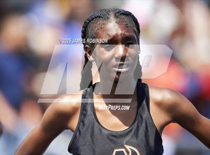 Thumbnail 1 in Bob Hayes Invitational (200m) photogallery.