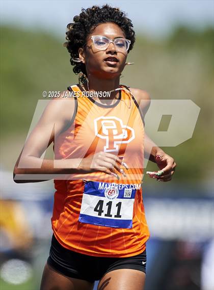 Thumbnail 3 in Bob Hayes Invitational (200m) photogallery.