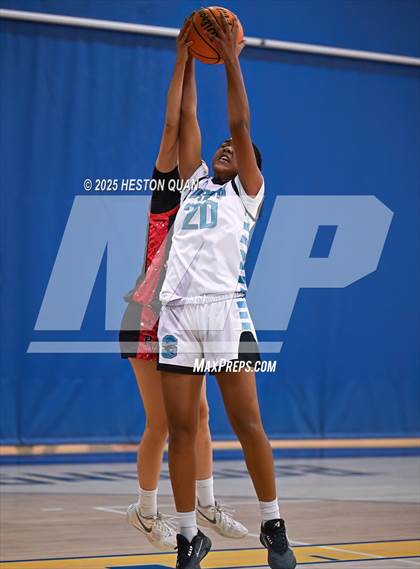 Thumbnail 3 in Santiago vs. Palos Verdes (Troy Warrior Classic) photogallery.