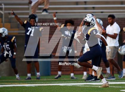 Thumbnail 3 in Signal Mountain vs Chattanooga Christian (Best of Preps Jamboree) photogallery.