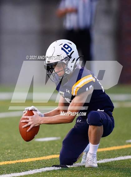 Thumbnail 2 in Signal Mountain vs Chattanooga Christian (Best of Preps Jamboree) photogallery.