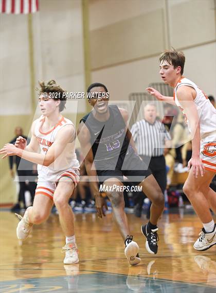 Thumbnail 3 in Catholic-B.R. vs Hahnville (Country Day Classic) photogallery.