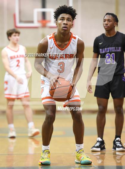 Thumbnail 1 in Catholic-B.R. vs Hahnville (Country Day Classic) photogallery.