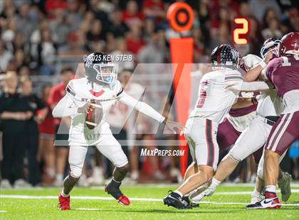 Thumbnail 3 in E.D. White vs. St. Michael (LHSAA Division II Select Regional) photogallery.