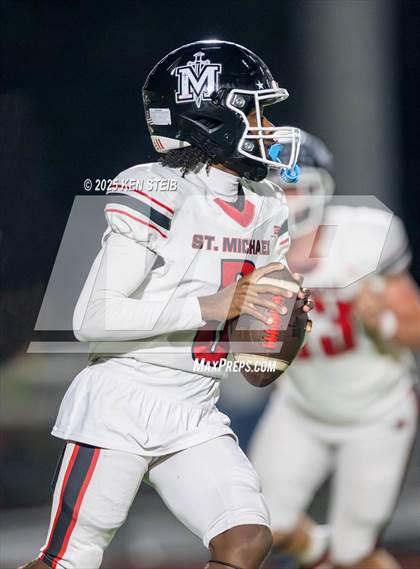 Thumbnail 2 in E.D. White vs. St. Michael (LHSAA Division II Select Regional) photogallery.