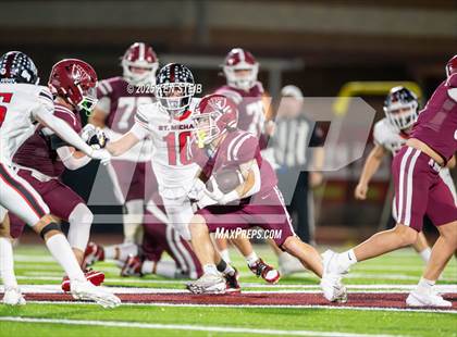 Thumbnail 1 in E.D. White vs. St. Michael (LHSAA Division II Select Regional) photogallery.