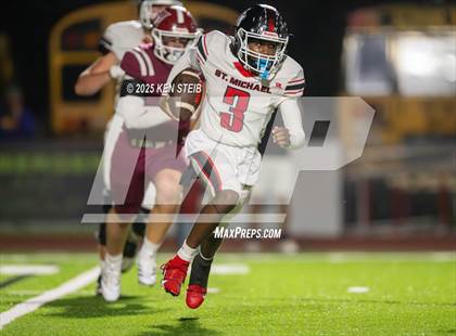 Thumbnail 3 in E.D. White vs. St. Michael (LHSAA Division II Select Regional) photogallery.