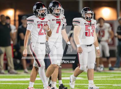 Thumbnail 1 in E.D. White vs. St. Michael (LHSAA Division II Select Regional) photogallery.