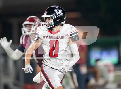 Thumbnail 2 in E.D. White vs. St. Michael (LHSAA Division II Select Regional) photogallery.