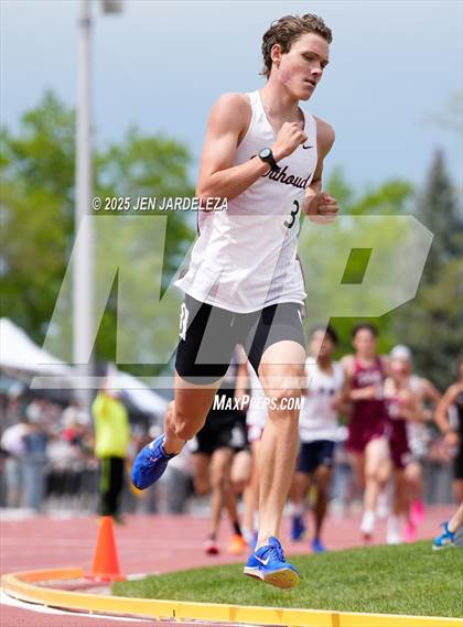 Thumbnail 1 in CHSAA Final 3A (1600 Meter) photogallery.