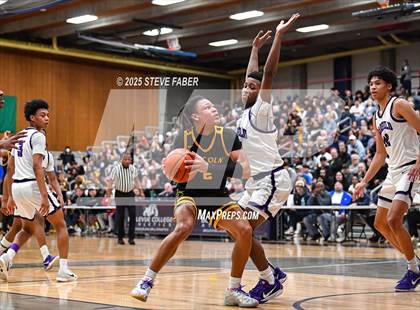 Thumbnail 3 in Lincoln @ Garfield (WIAA State 3A 2nd Round) photogallery.