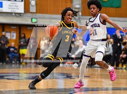 Thumbnail 3 in Lincoln @ Garfield (WIAA State 3A 2nd Round) photogallery.