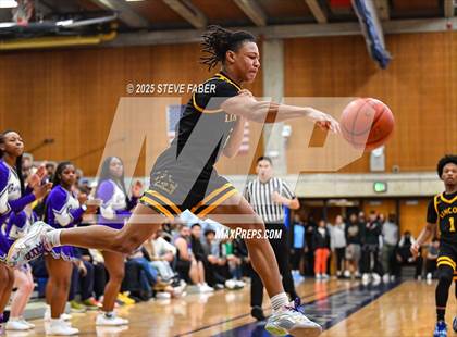 Thumbnail 1 in Lincoln @ Garfield (WIAA State 3A 2nd Round) photogallery.