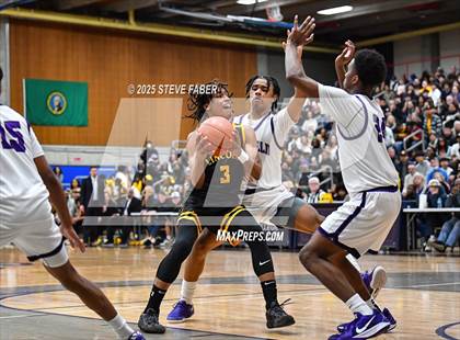 Thumbnail 2 in Lincoln @ Garfield (WIAA State 3A 2nd Round) photogallery.