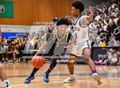 Thumbnail 3 in Lincoln @ Garfield (WIAA State 3A 2nd Round) photogallery.