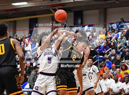 Thumbnail 1 in Lincoln @ Garfield (WIAA State 3A 2nd Round) photogallery.