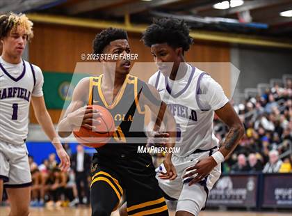 Thumbnail 1 in Lincoln @ Garfield (WIAA State 3A 2nd Round) photogallery.