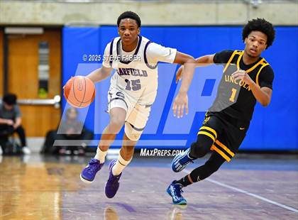 Thumbnail 3 in Lincoln @ Garfield (WIAA State 3A 2nd Round) photogallery.