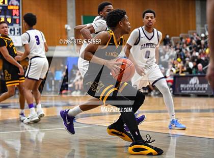 Thumbnail 3 in Lincoln @ Garfield (WIAA State 3A 2nd Round) photogallery.