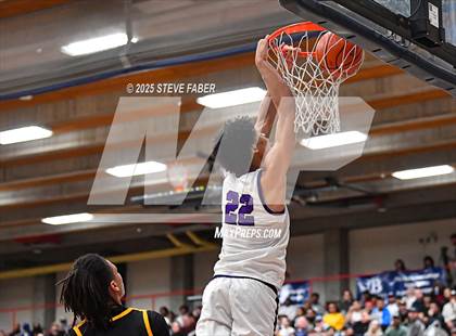 Thumbnail 1 in Lincoln @ Garfield (WIAA State 3A 2nd Round) photogallery.