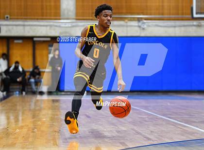 Thumbnail 1 in Lincoln @ Garfield (WIAA State 3A 2nd Round) photogallery.