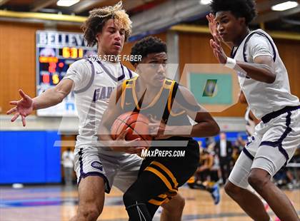 Thumbnail 2 in Lincoln @ Garfield (WIAA State 3A 2nd Round) photogallery.